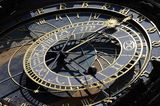 Decoding the Functionality of the Prague ⁢Astronomical Clock: A Step-by-Step⁤ Guide