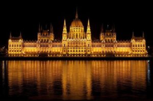Which Is Better Budapest or Prague: Traveler’s Dilemma
