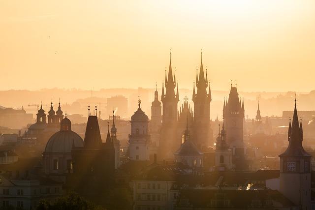 How Far Is Prague from Frankfurt by Train: Train Routes 4 - Comparison of different train options for traveling between Prague and Frankfurt